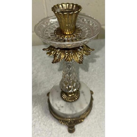 Vintage Hollywood Regency Marble Base, Gold Tones Very ornate, Candle Holder - Picture 3 of 8